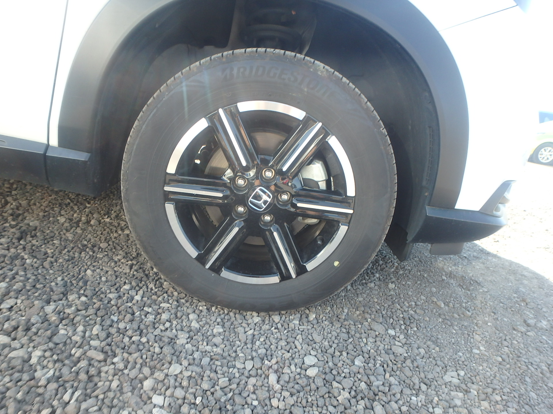 car-img