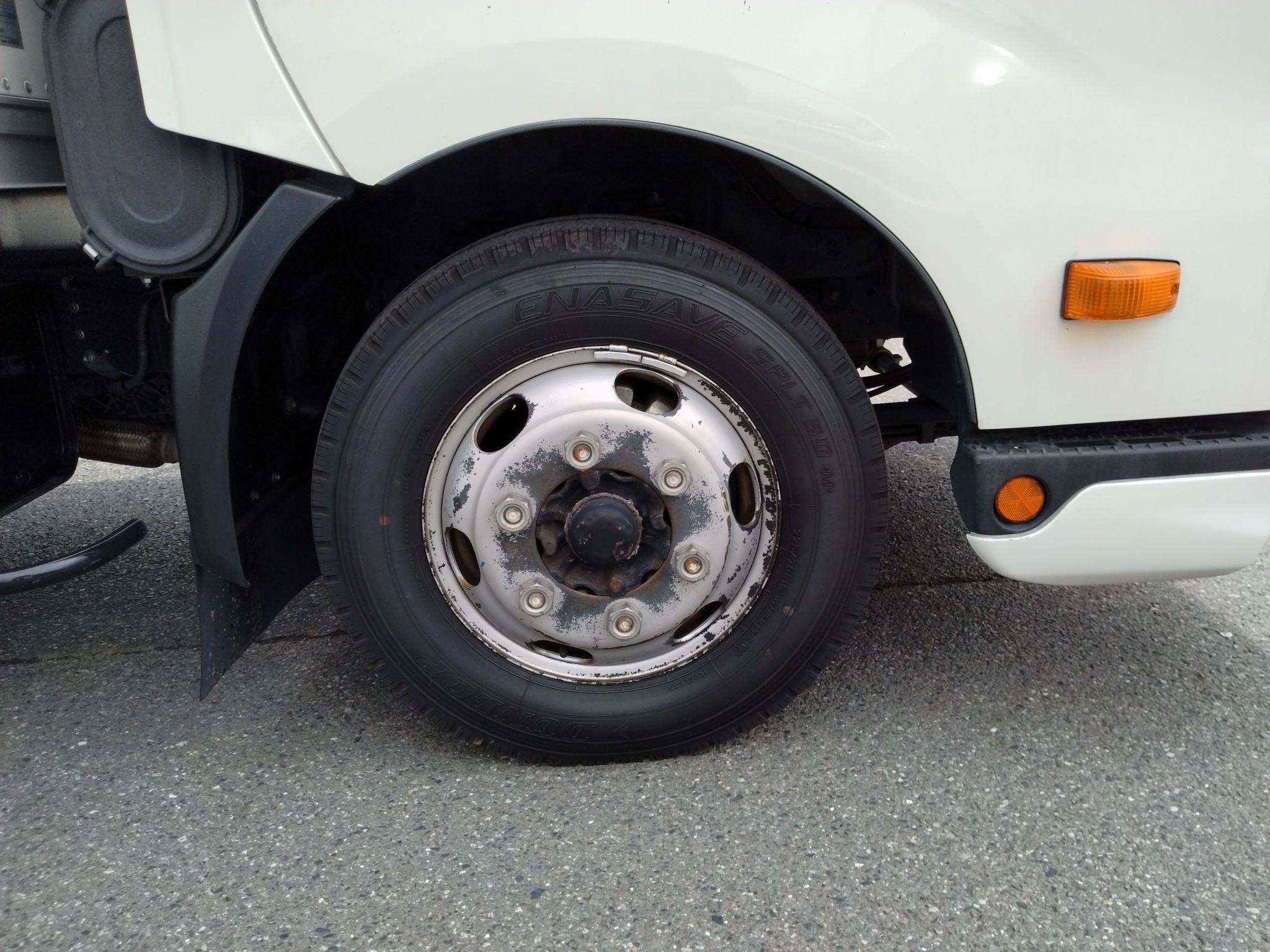 car-img