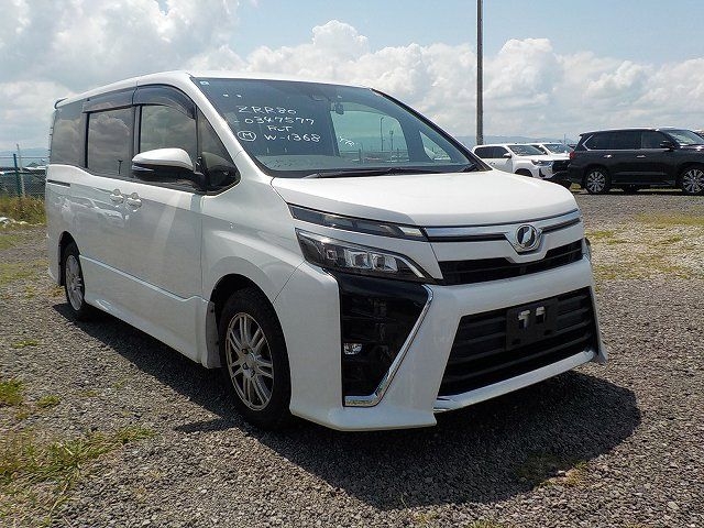 Toyota Voxy 2017
