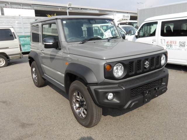 car-img