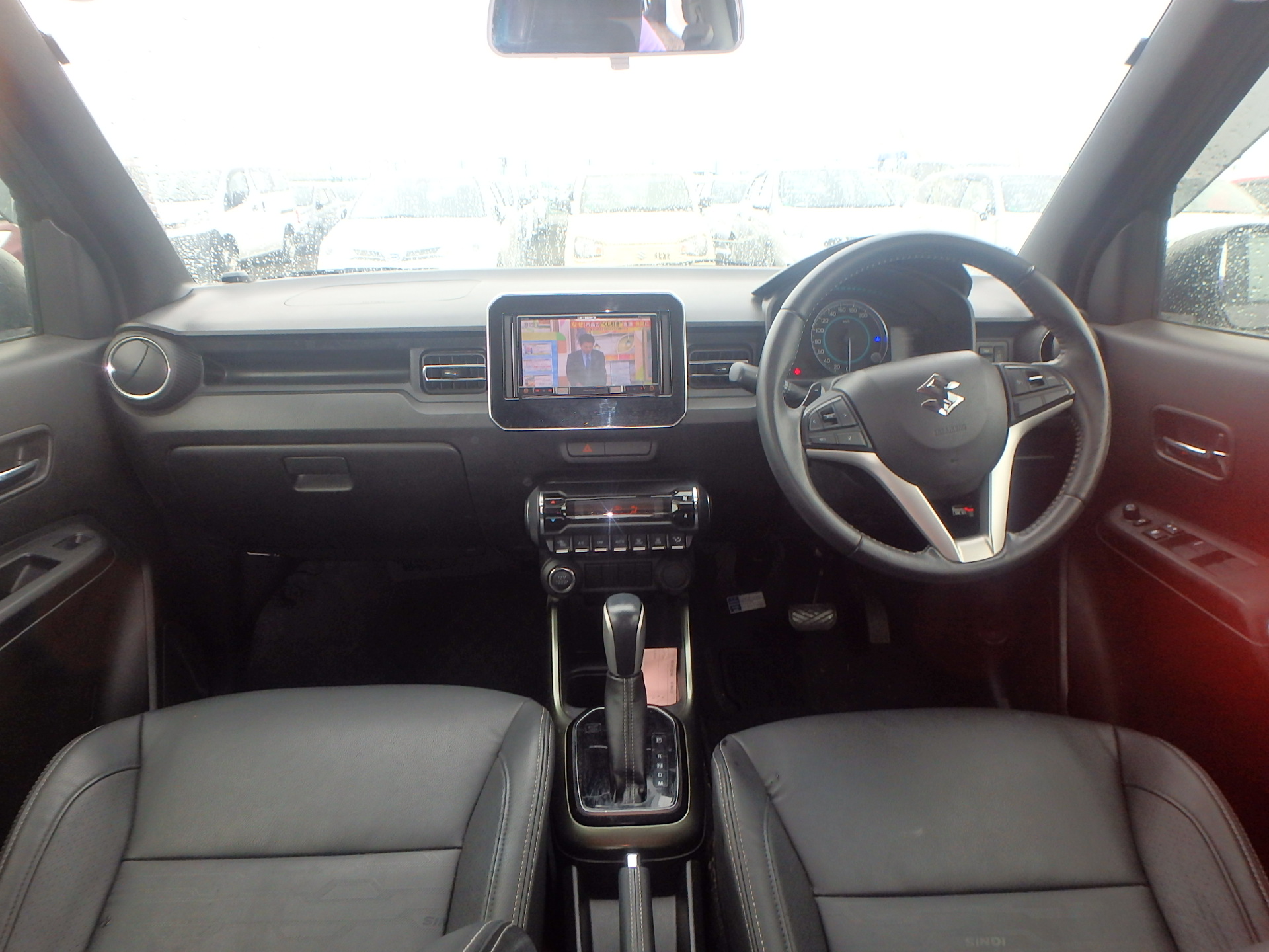 car-img