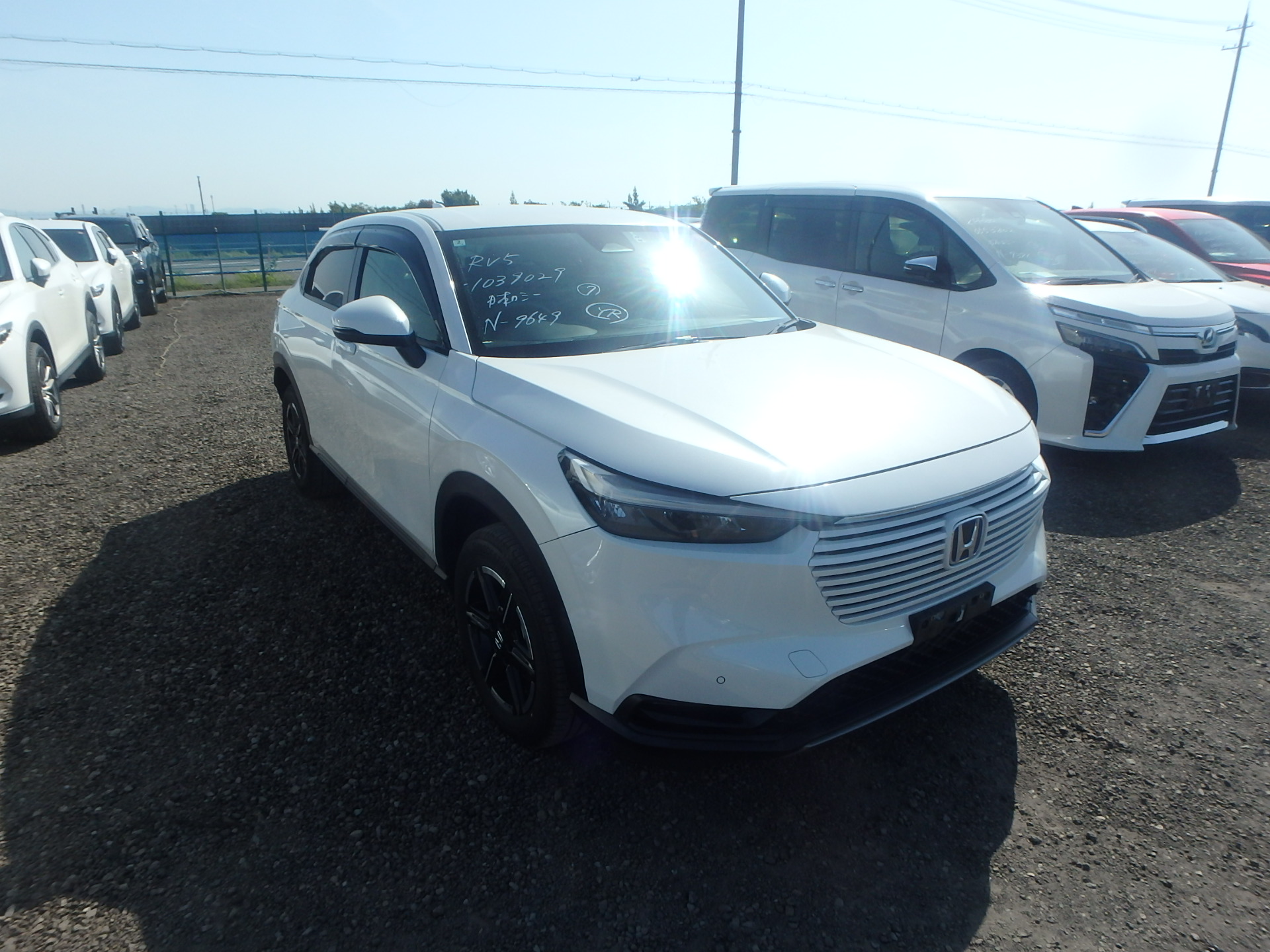 car-img