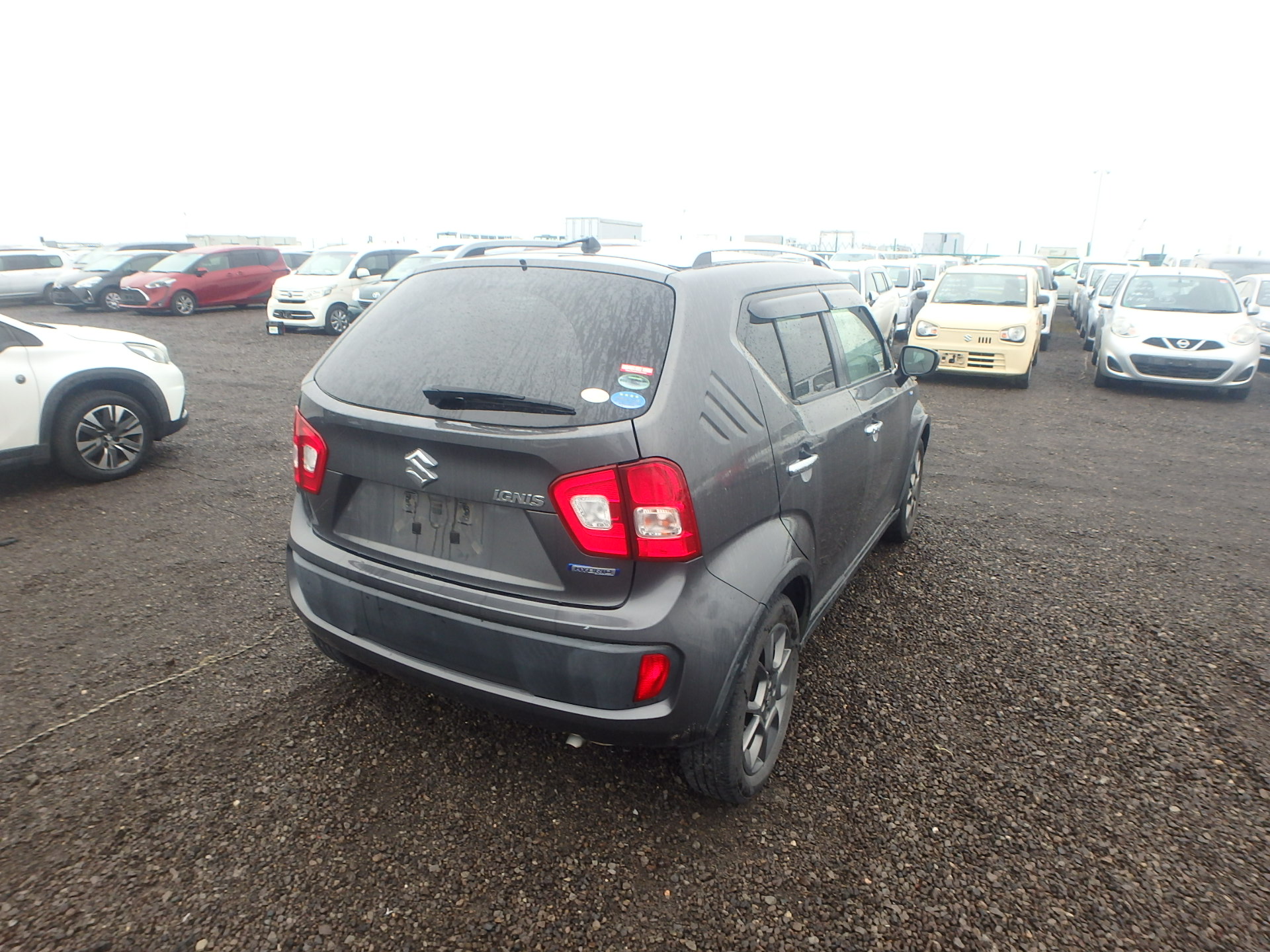 car-img