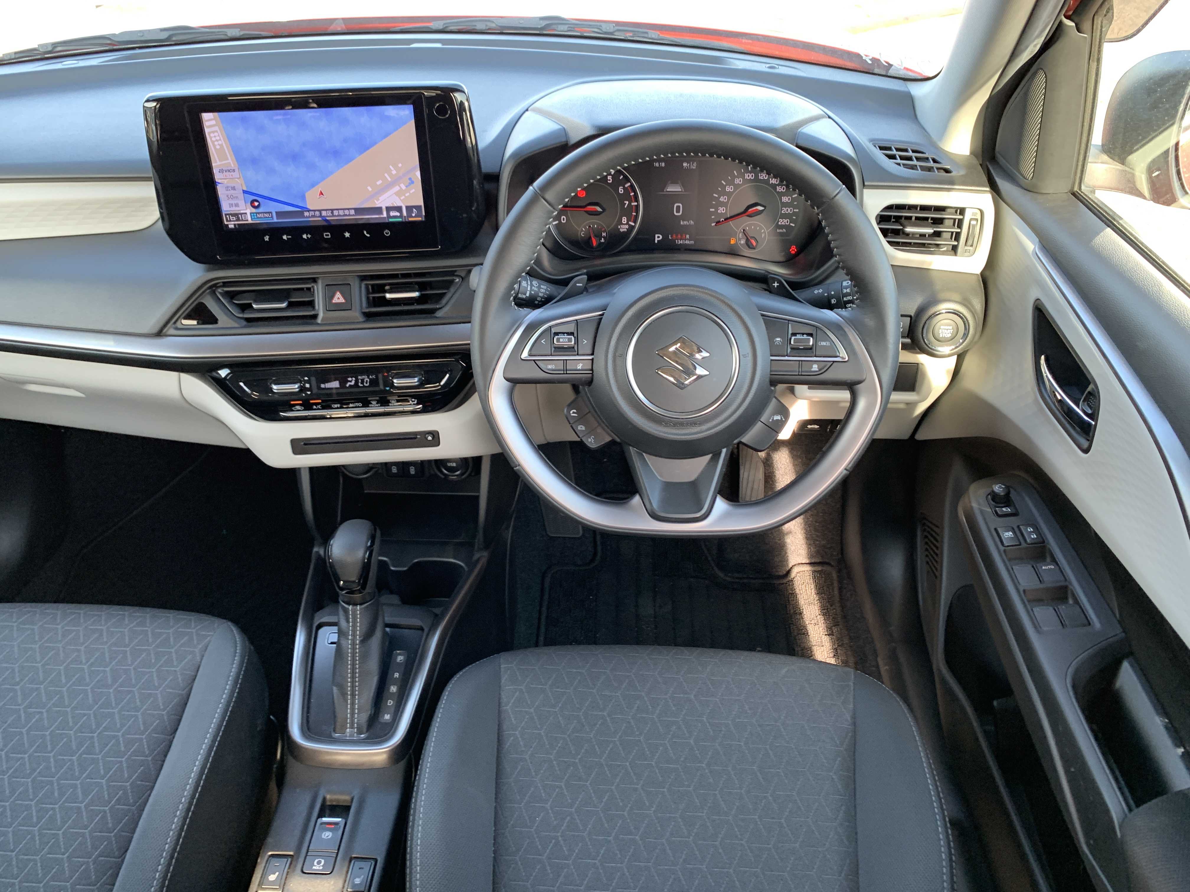 car-img