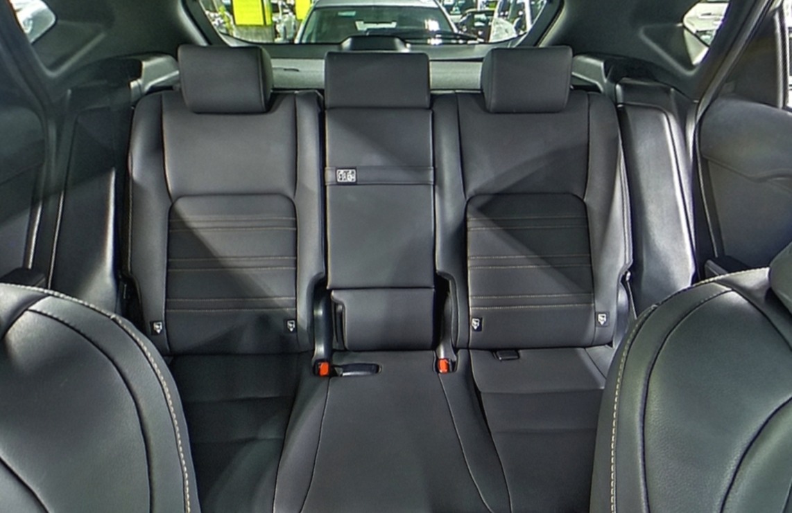 car-img
