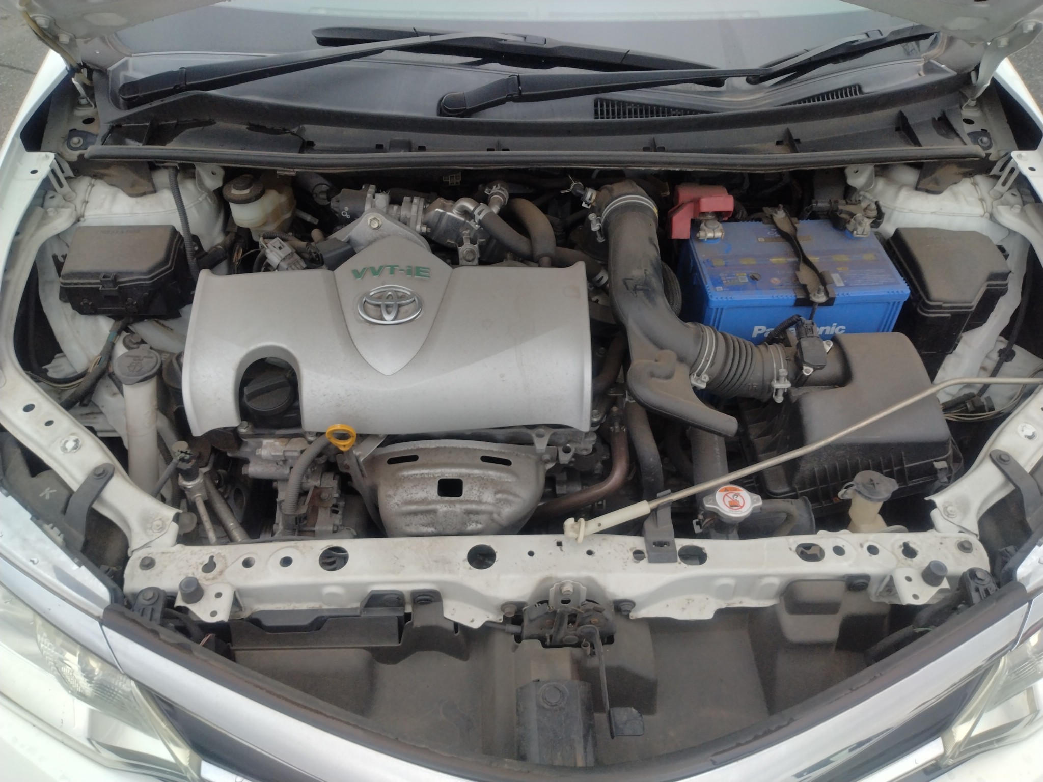 car-img