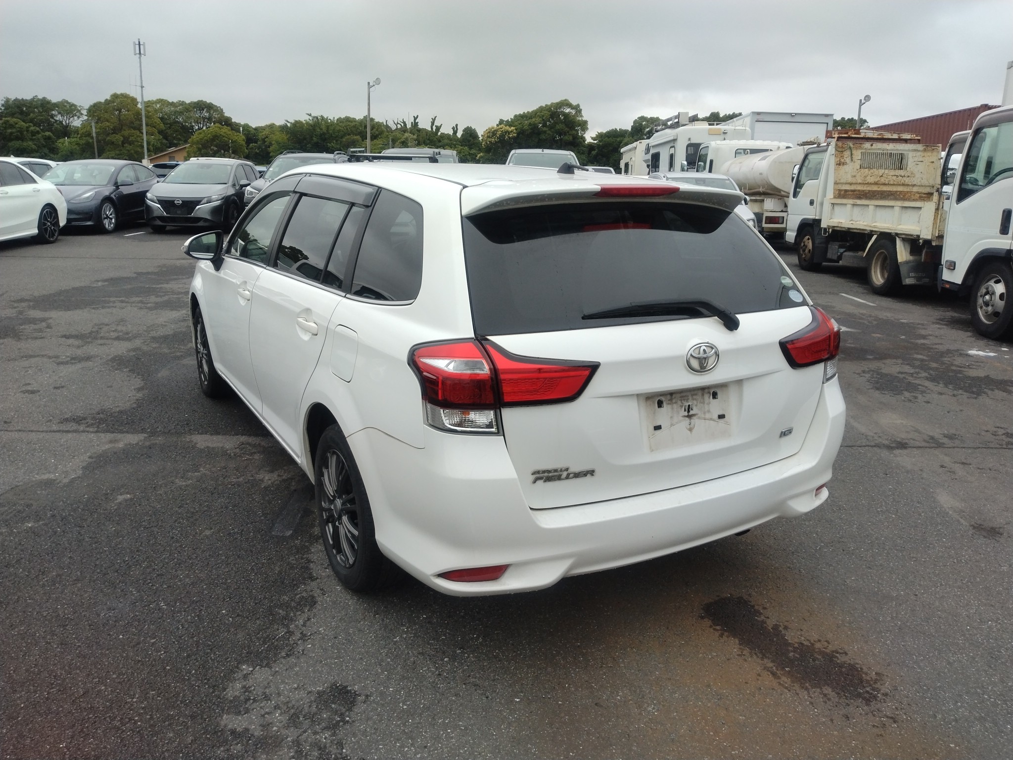 car-img