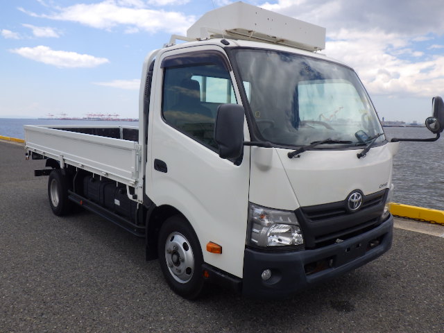 Toyota Dyna 2014