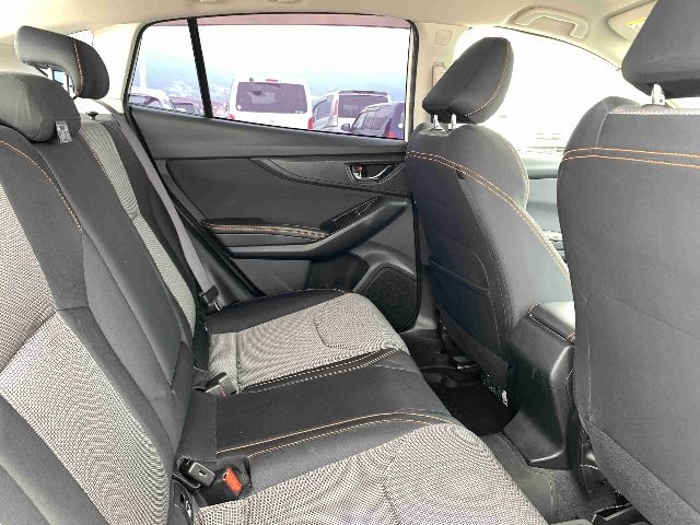 car-img