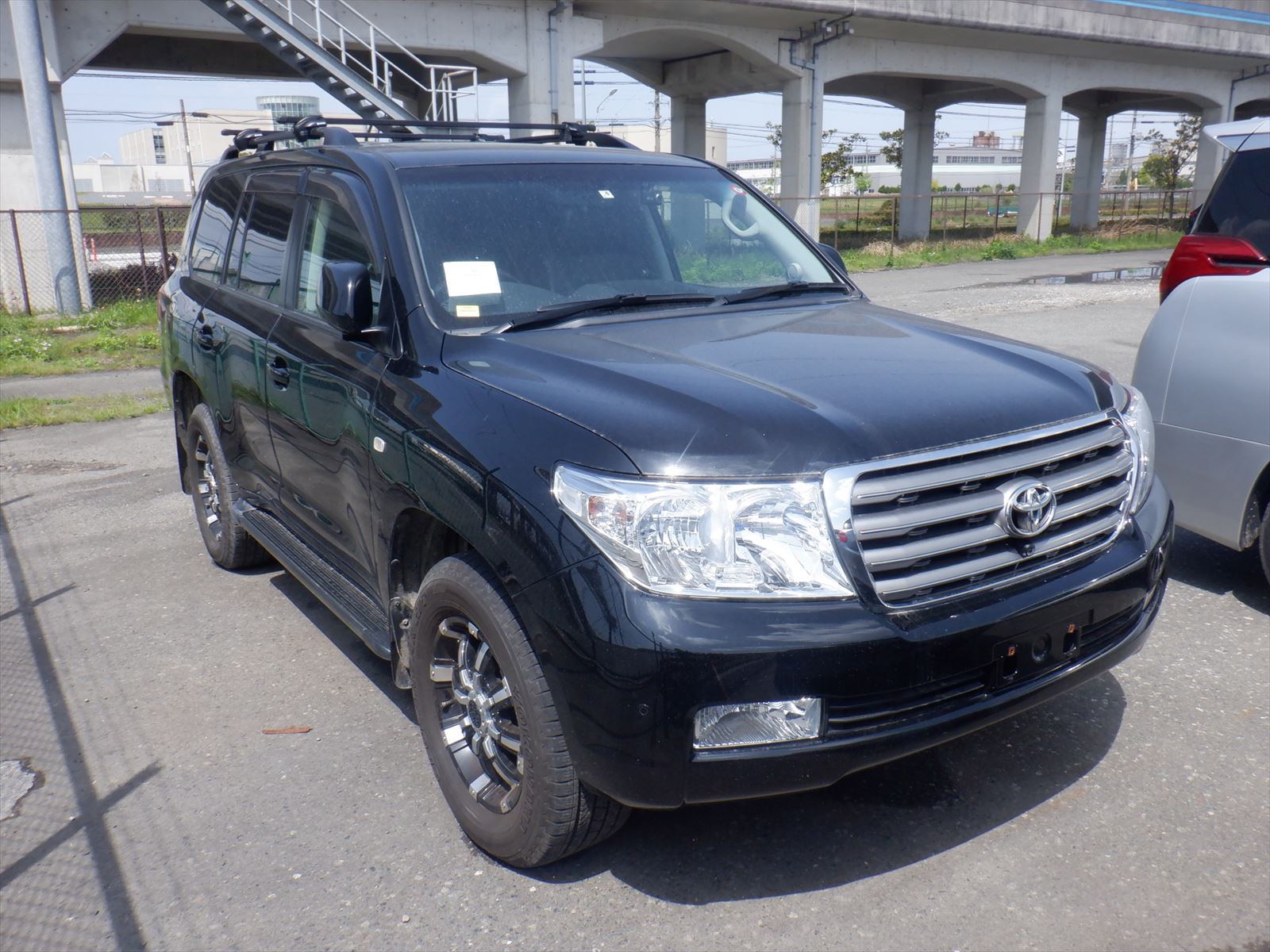 2011 Toyota LAND CRUISER — YRT Stock