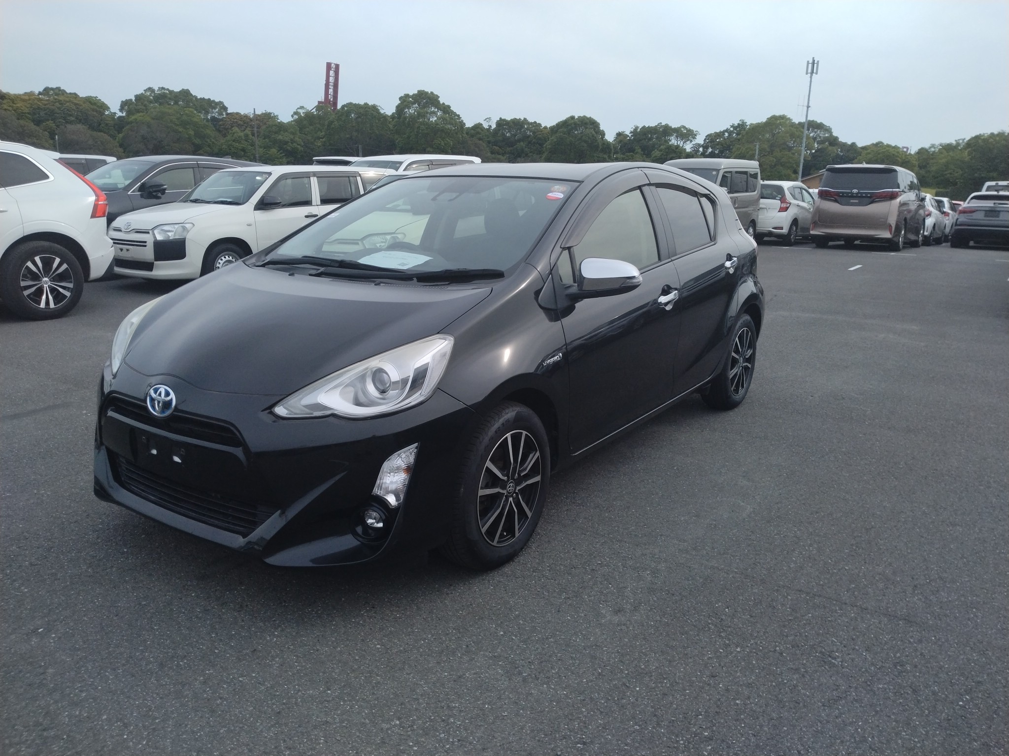 car-img