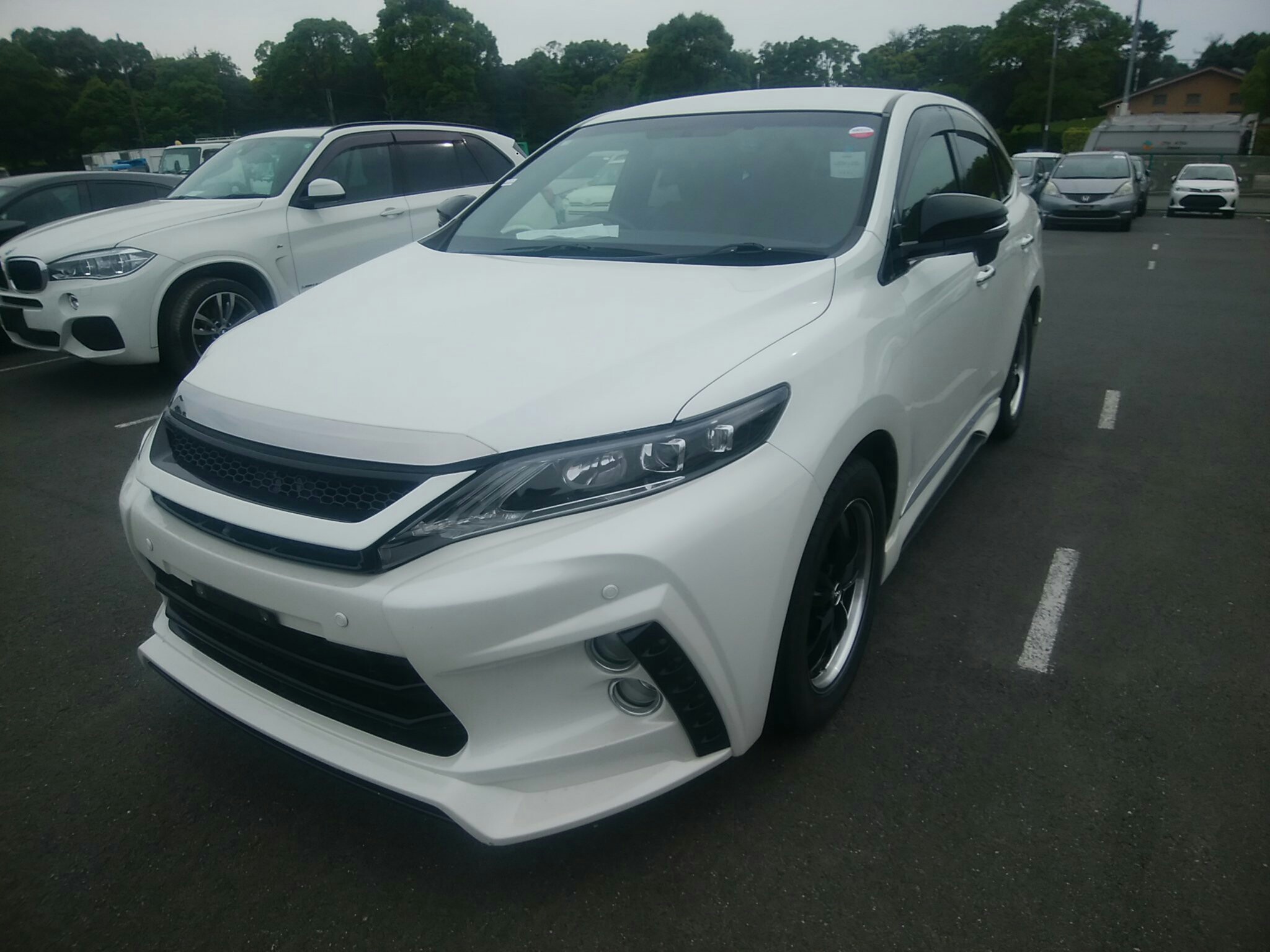 Toyota harrier 2016