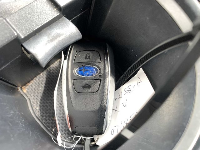 car-img