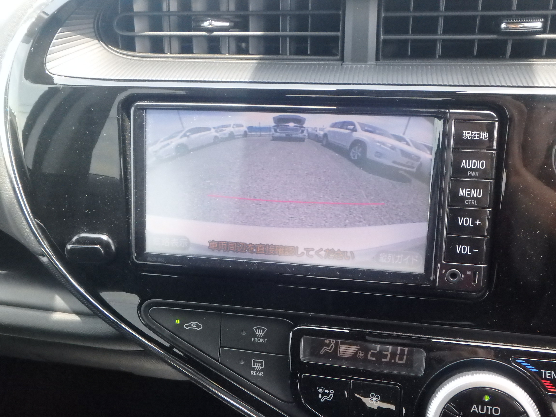 car-img