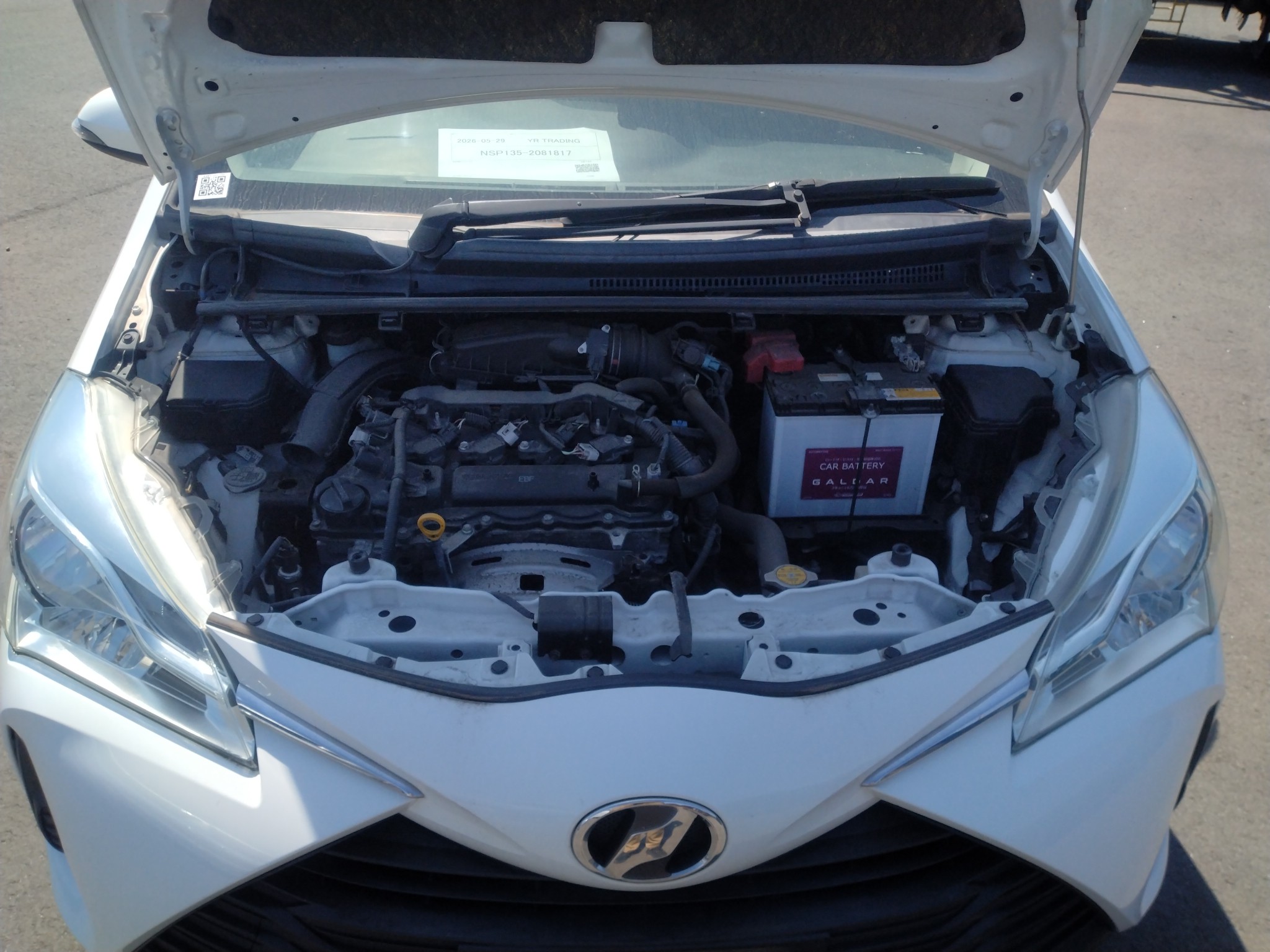 car-img