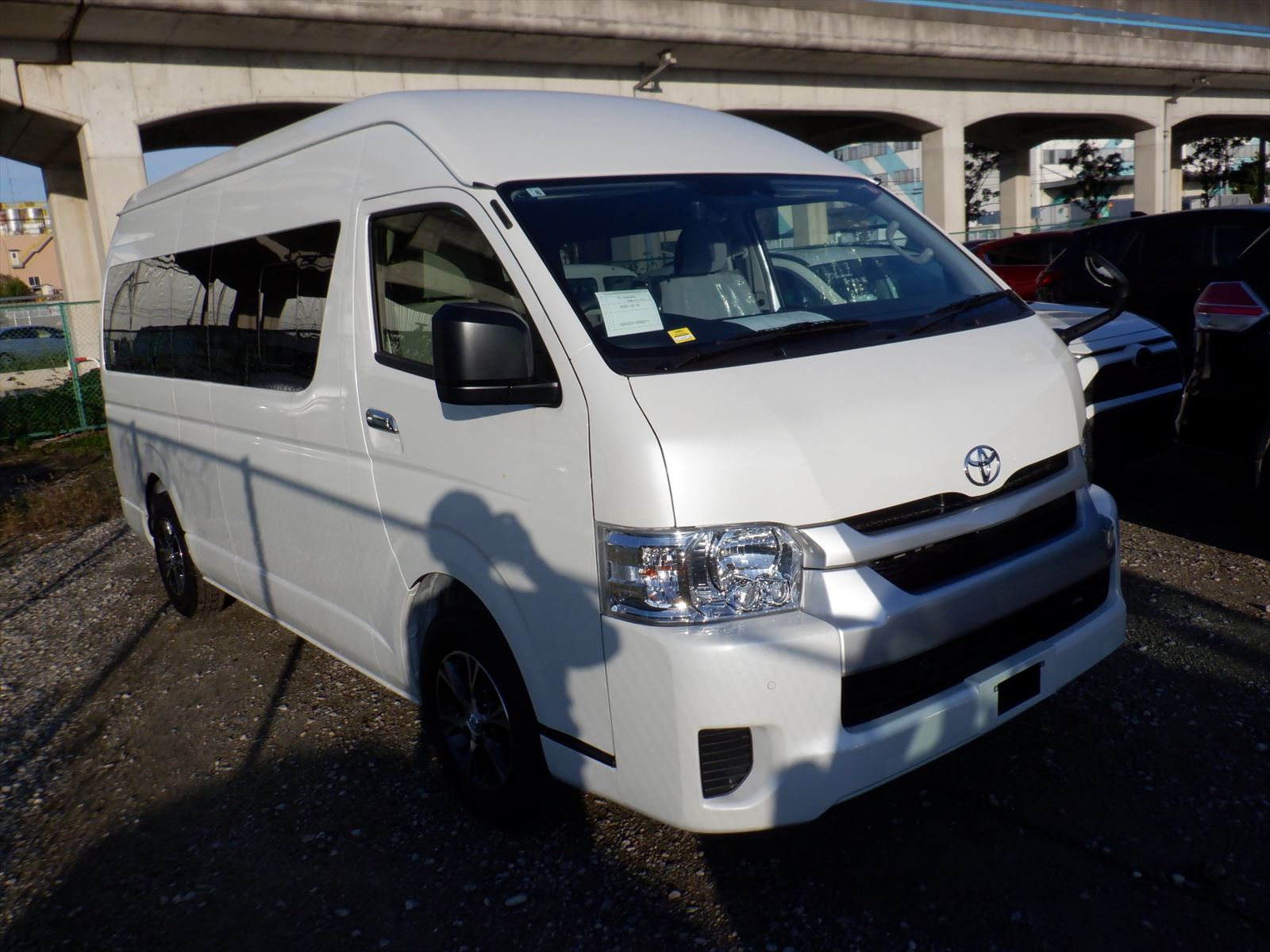 Toyota HIACE 2024